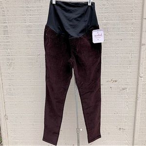 Isabel Maternity NWT maternity skinny burgundy corduroy pants 4/27 29” inseam